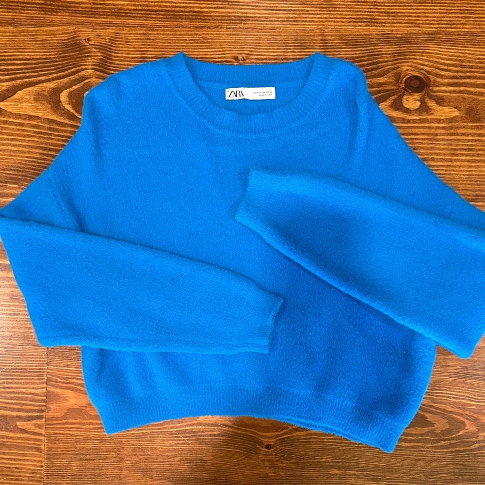 Zara Women's Vibrant Blue Crew Neck Sweater, slightly cropped waist line